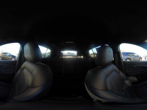 Used 2025 Buick Envista Sport Touring image 40