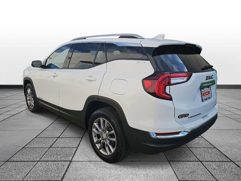 Used 2024 GMC Terrain SLT image 7