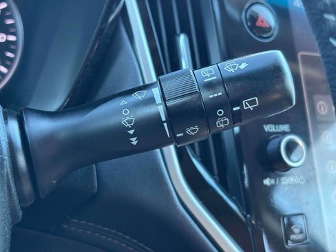 Used 2020 Subaru Outback Premium image 34