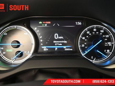 Used 2023 Toyota Venza XLE AWD/4WD image 12