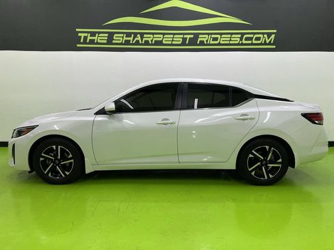 Used 2024 Nissan Sentra SV FWD image 6