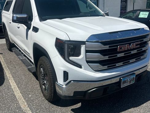 Used 2023 GMC Sierra 1500 SLE AWD/4WD image 7