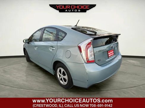 Used 2014 Toyota Prius Two FWD image 3
