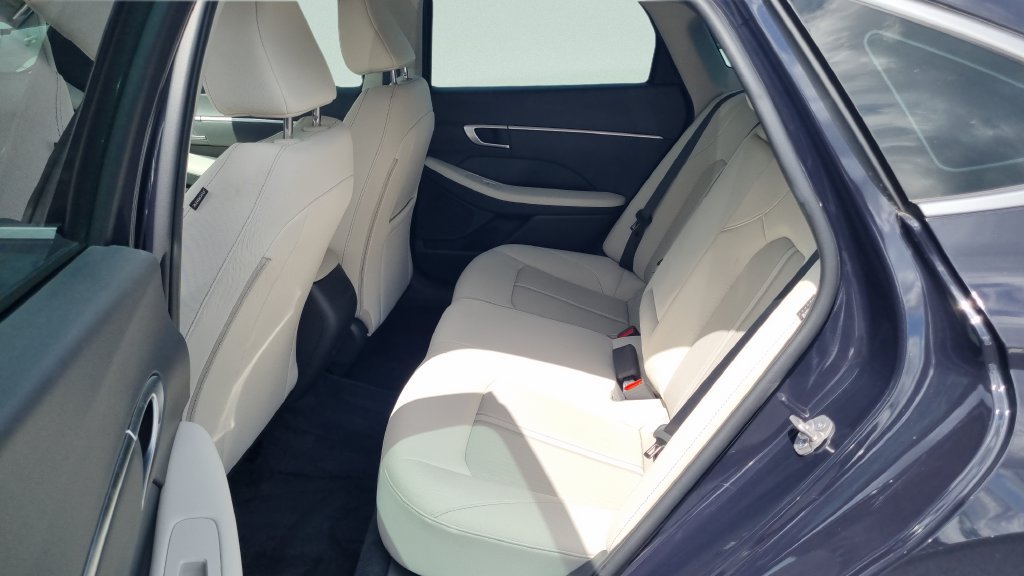Certified 2024 Hyundai Sonata SEL w/ Convenience Package FWD image 10