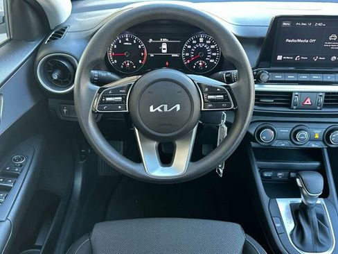 Used 2023 Kia Forte LXS image 17