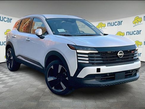 New 2025 Nissan Kicks SR AWD/4WD image 1
