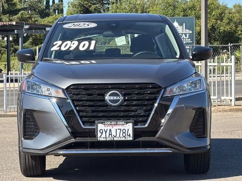 Certified 2025 Nissan Kicks Play S FWD image 9