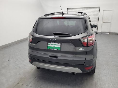 Used 2017 Ford Escape SE w/ Equipment Group 201A AWD/4WD image 7