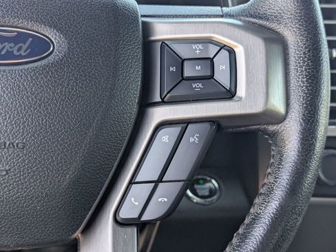 Used 2015 Ford F150 Platinum w/ Equipment Group 701A Luxury AWD/4WD image 25