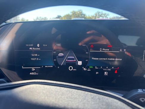 Used 2025 Audi Q5 Premium w/ Convenience Package image 22