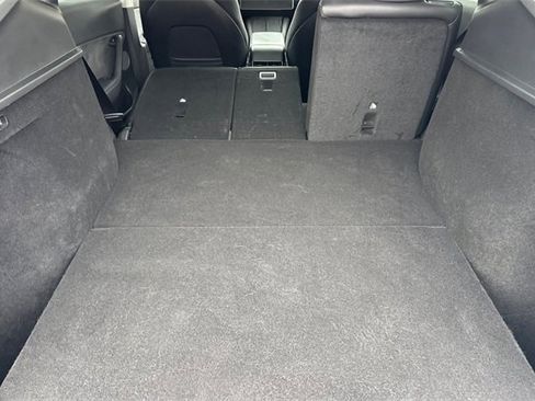 Used 2023 Tesla Model Y Long Range image 20