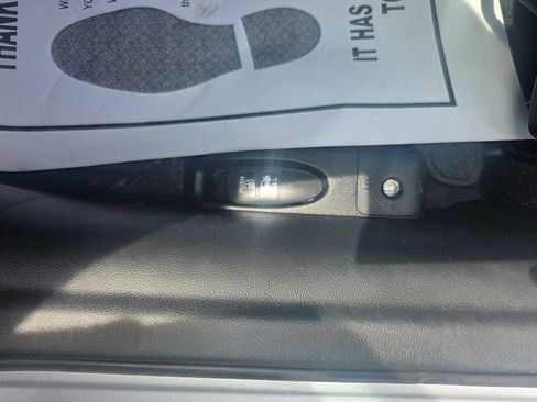Used 2014 Honda Civic LX image 11