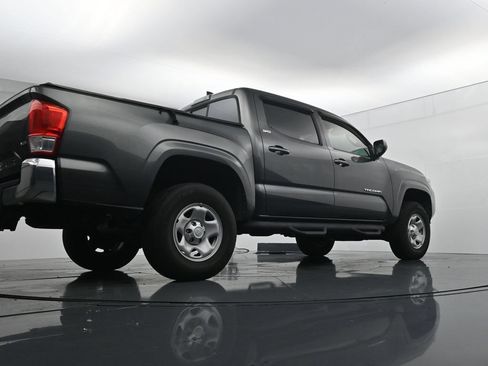 Used 2016 Toyota Tacoma SR5 w/ Towing Package RWD image 37