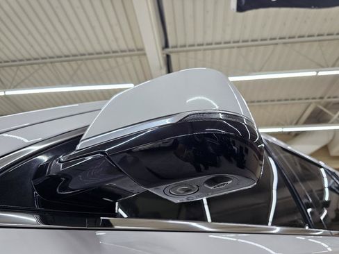 Used 2016 Cadillac Escalade Luxury image 11