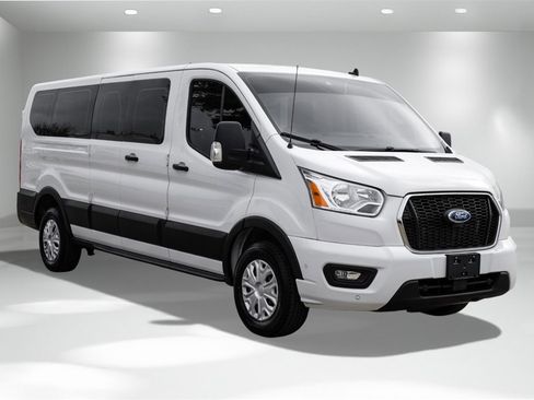 Used 2021 Ford Transit 350 XLT image 5