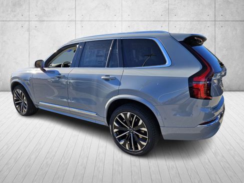 New 2026 Volvo XC90 B6 Ultra w/ Protection Package image 5