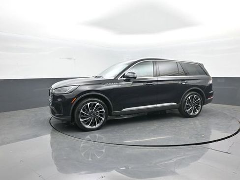 Used 2025 Lincoln Aviator Reserve w/ Equipment Group 201A AWD/4WD image 4