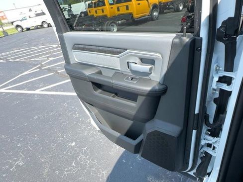 New 2023 RAM 4500 SLT w/ Quick Order Package 2YG SLT image 14