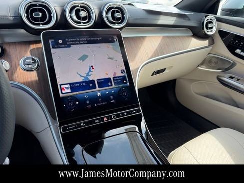 Certified 2025 Mercedes-Benz CLE 300 4MATIC Cabriolet image 18