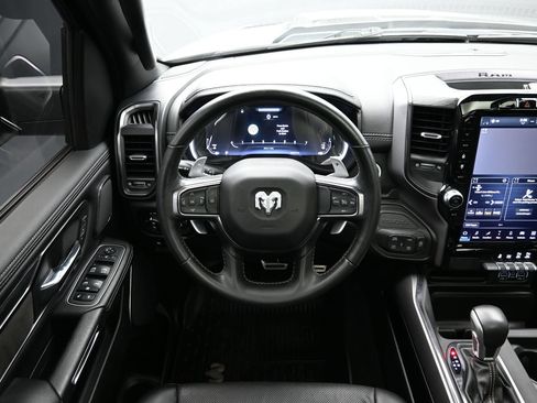 Used 2023 RAM 1500 Laramie AWD/4WD image 31