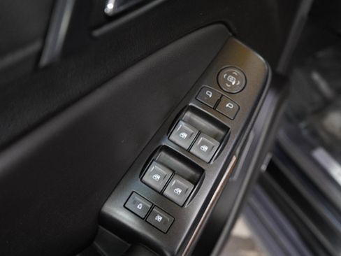 Used 2020 Chevrolet Suburban LT AWD/4WD image 24