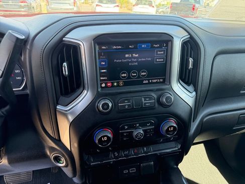 Used 2021 Chevrolet Silverado 1500 LT Trail Boss w/ Bed Protection Package AWD/4WD image 10