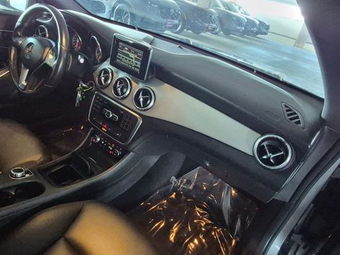 Used 2014 Mercedes-Benz CLA 250 image 21