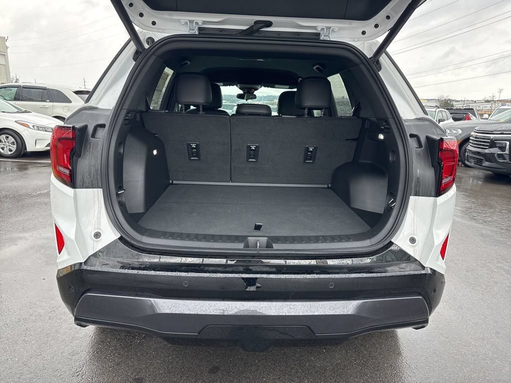 New 2026 GMC Terrain AT4 AWD/4WD image 30