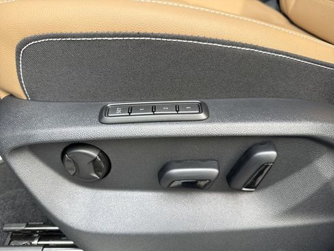 New 2026 Volkswagen Atlas Cross Sport SEL image 13