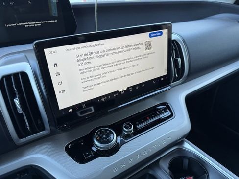 New 2025 Ford Expedition Max Active image 14