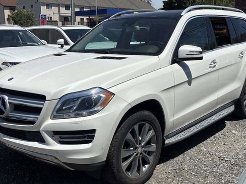 Used 2015 Mercedes-Benz GL 450 4MATIC image 1