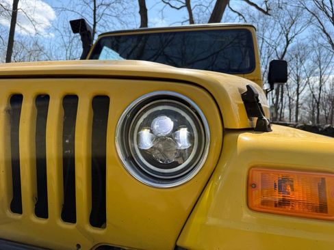 Used 2003 Jeep Wrangler X image 75