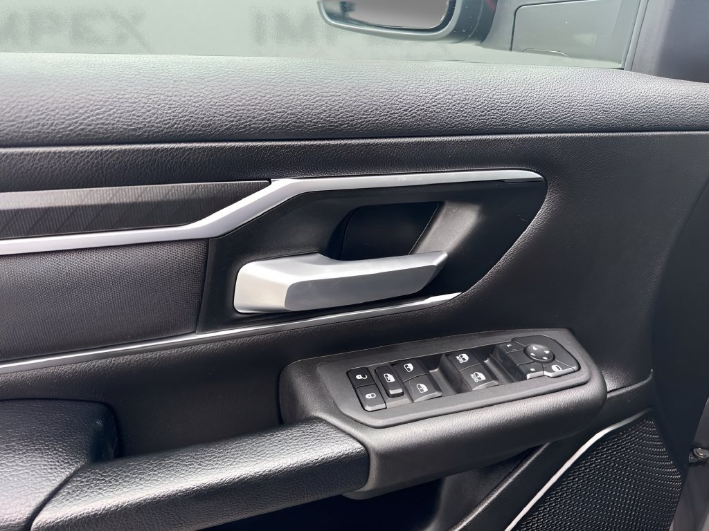 Used 2025 RAM 1500 Big Horn AWD/4WD image 27