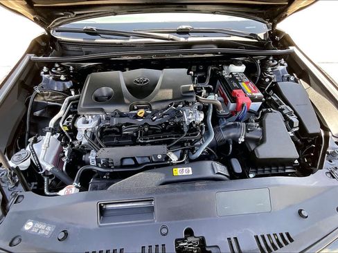 Used 2021 Toyota Camry XSE FWD image 32