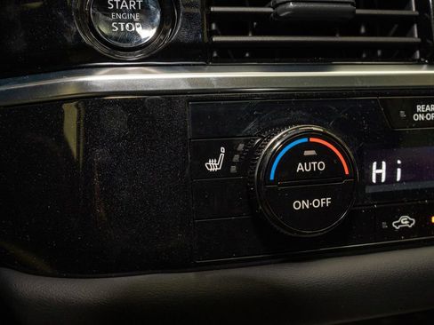 New 2025 Nissan Pathfinder SV image 18