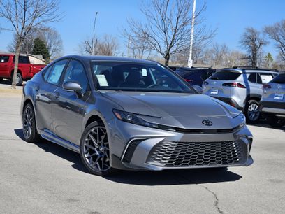 New 2026 Toyota Camry SE w/ Multimedia Upgrade Package