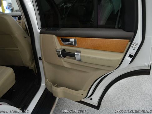 Used 2015 Land Rover LR4 HSE image 40