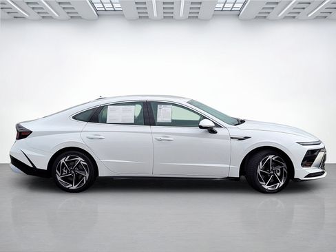 Certified 2026 Hyundai Sonata SEL FWD image 11