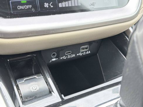 Certified 2024 Subaru Outback Premium AWD/4WD image 24