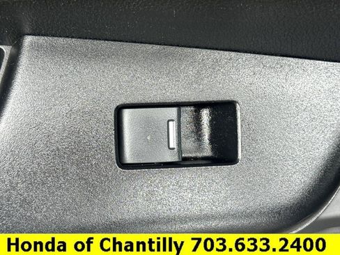 Used 2015 Honda CR-V LX image 24