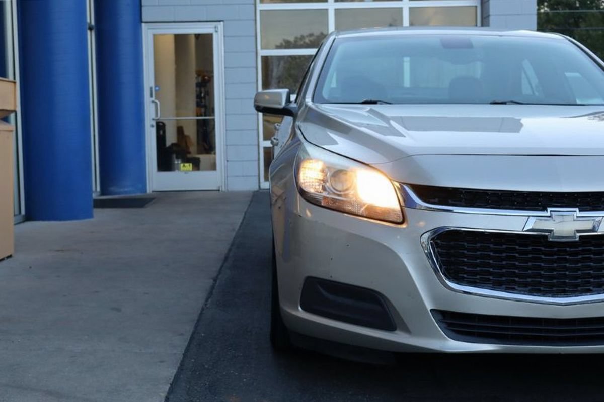 Used 2016 Chevrolet Malibu LT w/ Power Convenience Package FWD image 25