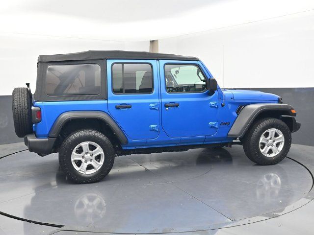 Used 2023 Jeep Wrangler Unlimited Sport AWD/4WD image 3