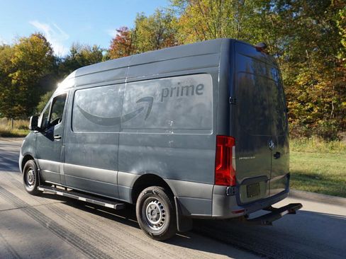Used 2019 Mercedes-Benz Sprinter 144 image 3