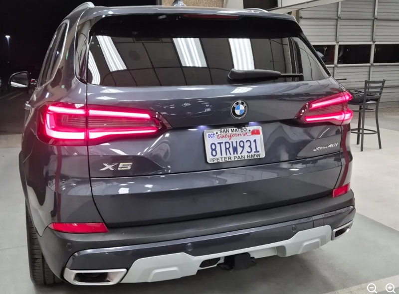 Used 2021 BMW X5 xDrive40i w/ Premium Package AWD/4WD image 3