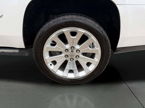 Used 2016 Cadillac Escalade Premium AWD/4WD image 24