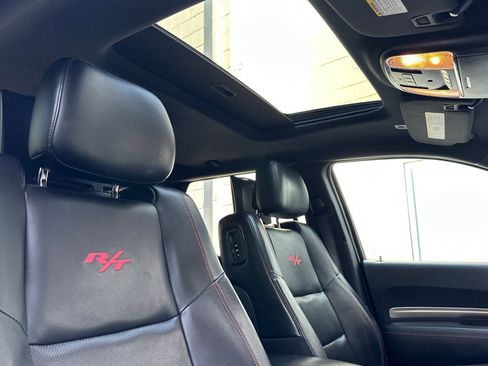 Used 2017 Dodge Durango R/T w/ Technology Group AWD/4WD image 21