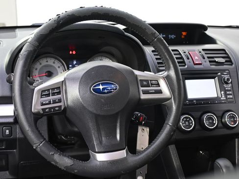 Used 2014 Subaru Impreza 2.0i Limited w/ Popular Package #2 AWD/4WD image 9
