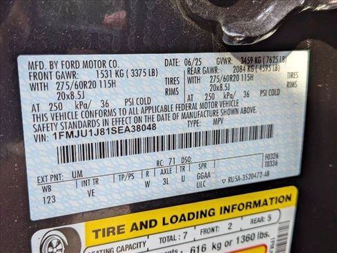 Used 2025 Ford Expedition Active AWD/4WD image 23