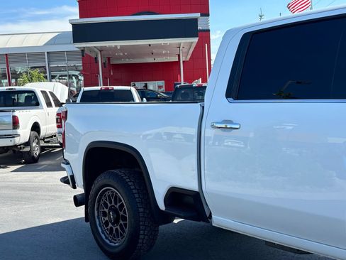 Used 2020 Chevrolet Silverado 3500 High Country w/ Z71 Off-Road Package AWD/4WD image 3