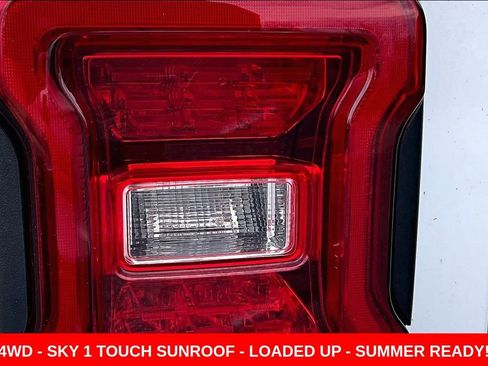 Used 2024 Jeep Wrangler Unlimited Sahara w/ Technology Group image 22